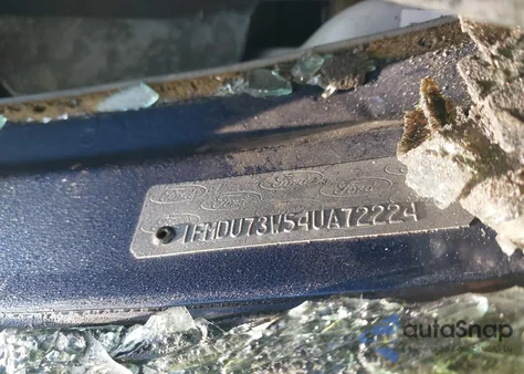 2004 Ford Explorer Nbx/Xlt z USA, uszkodzony, nr VIN 1FMDU73W54UA72224